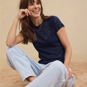 Aerie Lace Vintage T-Shirt size: Large